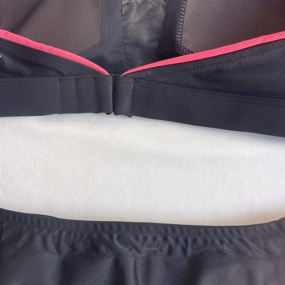 NWT 2 Piece Under Armour Bathing Suit Bikini Swim Set UPF 30 UA Fitted - M Black - Picture 4 of 9